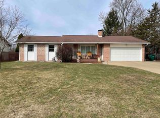 4408 Darla Dr, Bay City, MI 48706