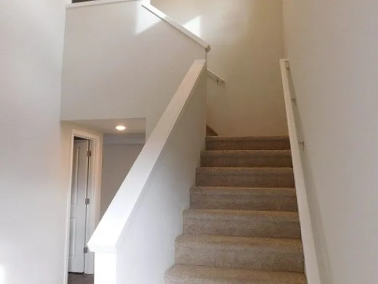 4737 Navigation Ave NE — Photo 10