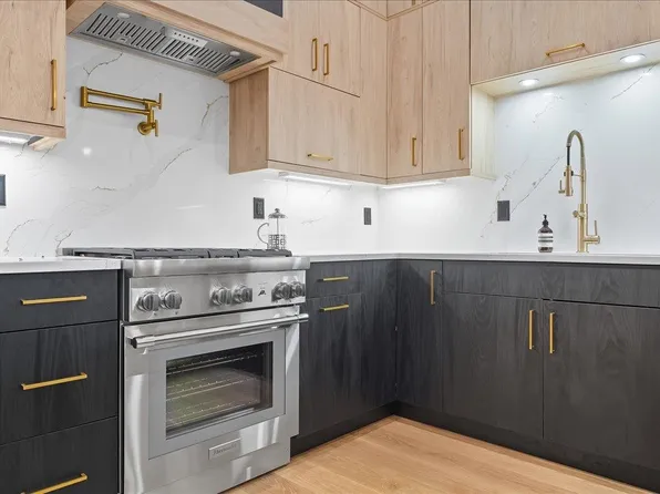 134 Hancock Avenue image 7 of 23