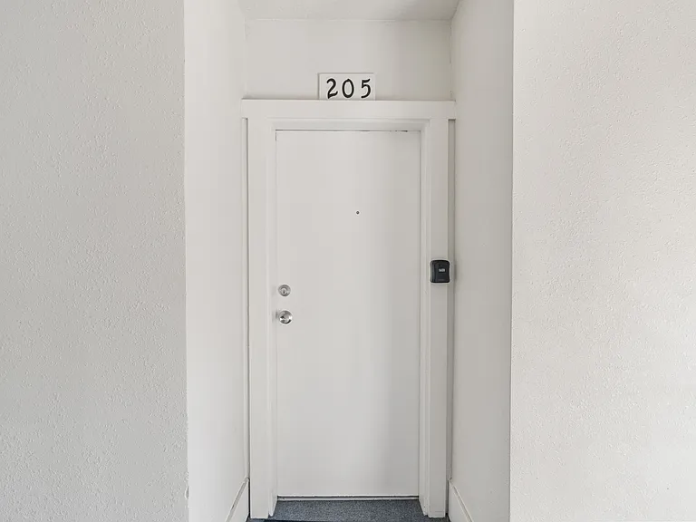 215 E 1st St #205 — Photo 2