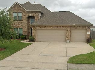 2869 Flower Creek Ln, Dickinson, TX 77539