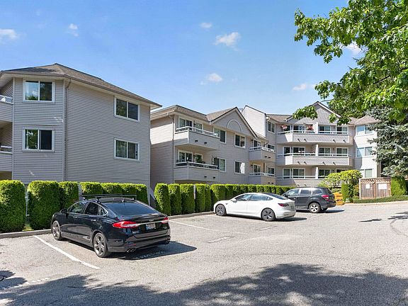 2nd image of 450 Bromley St #313