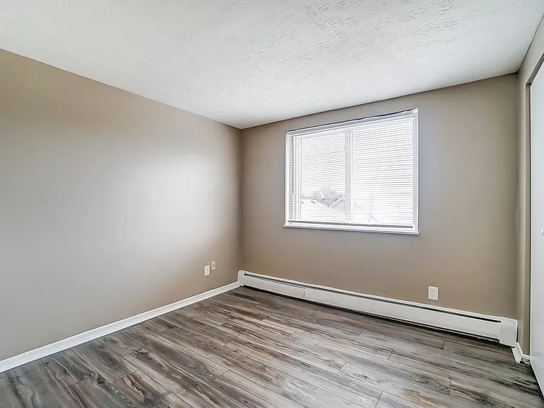 4431 W 8th St — Photo 14