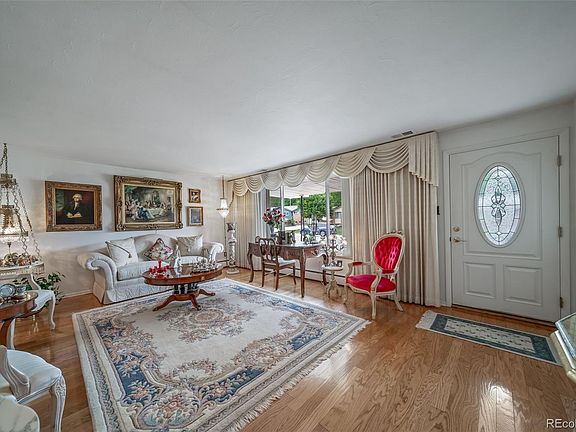 4th image of 1180 Yank Street