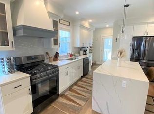 18 Laurel St #1B, Arlington, MA 02476