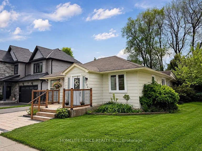 254 Andrew St #BASEMENT — Photo 1
