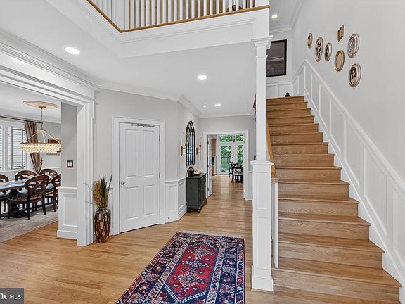 3rd image of 303 Talahi Rd SE