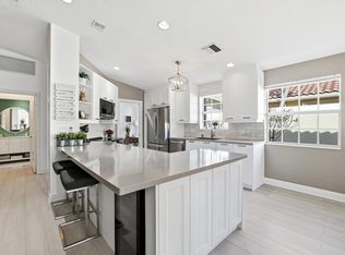 8190 Saint Johns Ct, Wellington, FL 33414