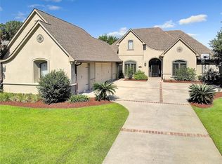 13553 Bluff Point Dr, Geismar, LA 70734