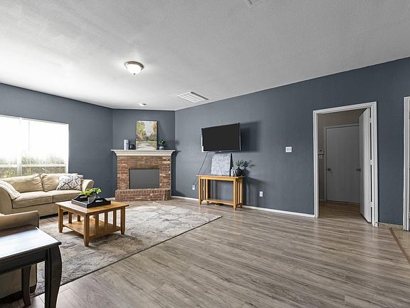 4th image of 1125 Urban Dr #18105486
