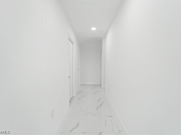 5th image of 1911 Villia St