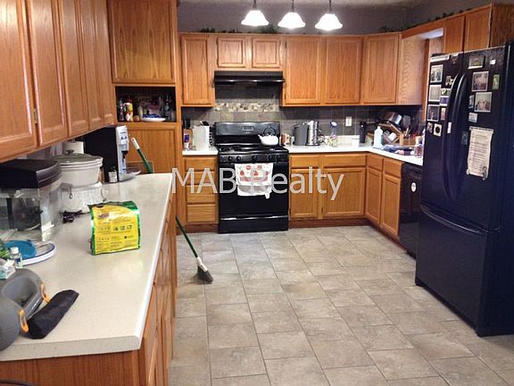 4th image of 107 Simpson Ct