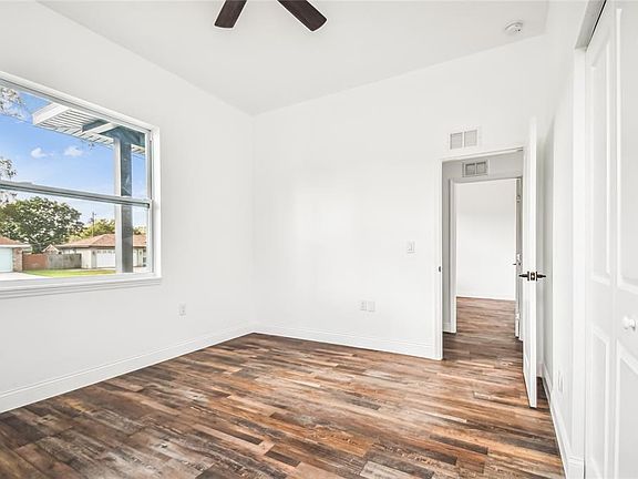 4th image of 4601 5th Ave S