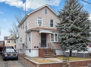 536 3rd Ave, Lyndhurst, NJ 07071