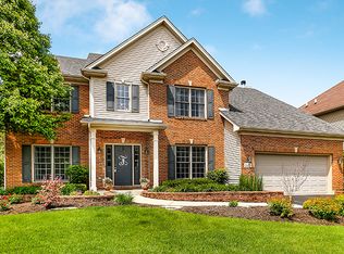 641 Hammer Ln, North Aurora, IL 60542