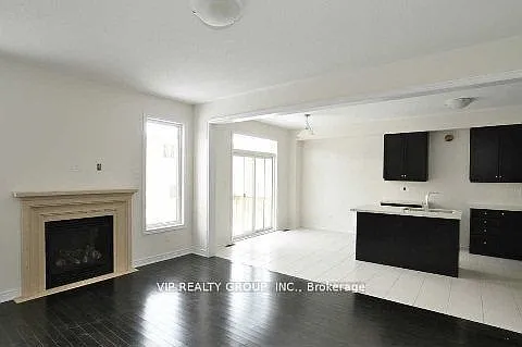 107 Holst Ave — Photo 4