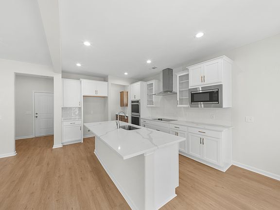 7th image of this home