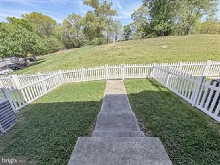 12 Charles Overlook Ln — Photo 9