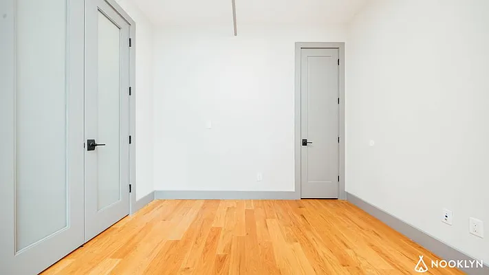 Rented by Nooklyn NYC LLC | media 4