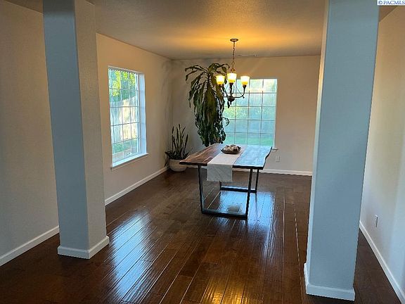 5th image of 2519 W 35th Ave
