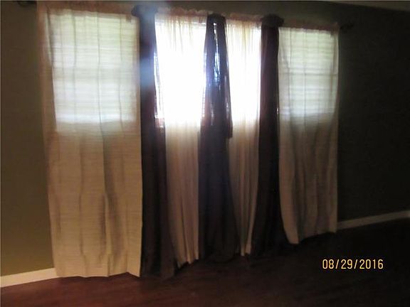 3rd image of 4621 Nadine Dr
