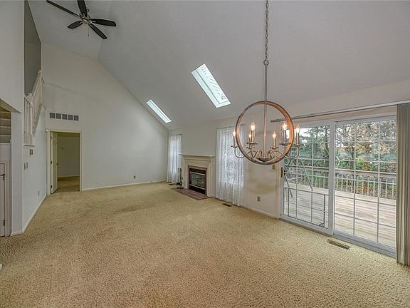 5th image of 5965 Halle Farm Dr #16
