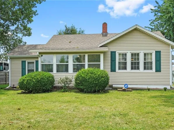 523 W Fleming Rd, Orrick, MO 64077