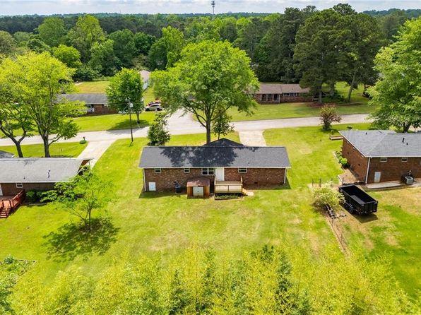 6213 Cherry Ln, Douglasville, GA 30134