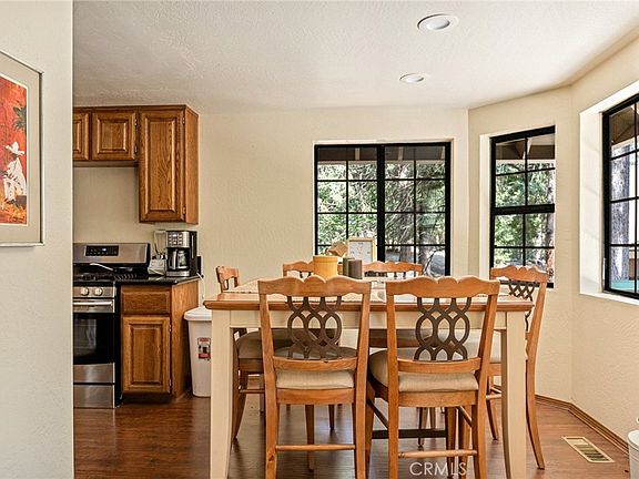 3rd image of 27432 White Fir Dr