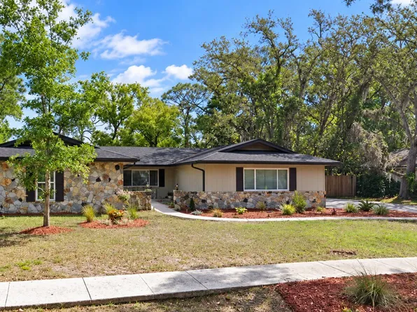 207 Royal Oaks Cir, Longwood, FL 32779