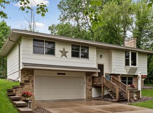 6660 Maple Dr, Rockford, MN 55373