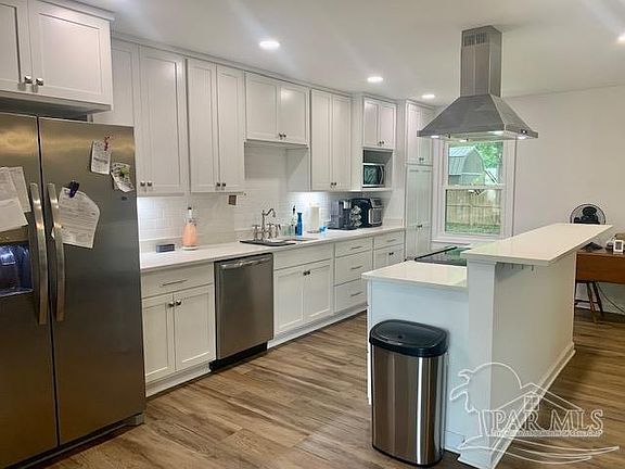 2nd image of 3470 Tide Dr