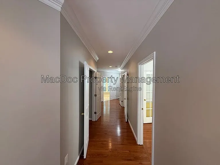 1404 Graham Dr — Photo 21