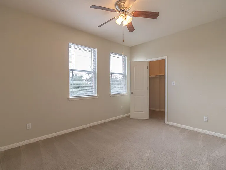 18601 Derby Hill Ln — Photo 31