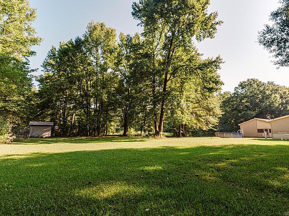 5th image of 504 Howell Rd