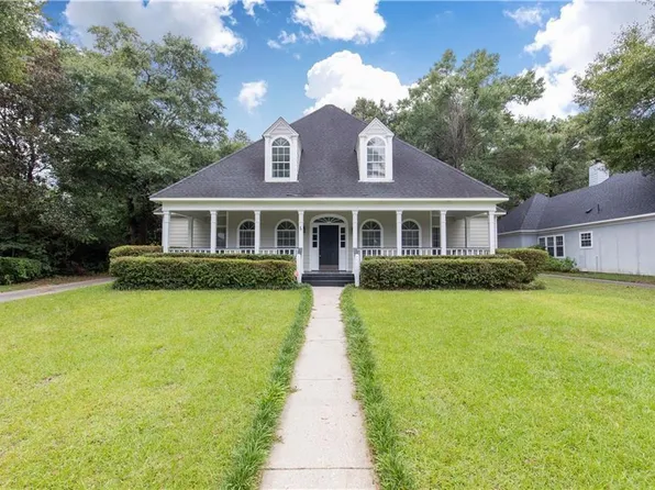 6005 Sturbridge Dr, Mobile, AL 36609