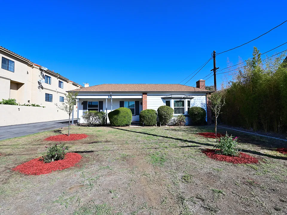 475 Fairview Ave