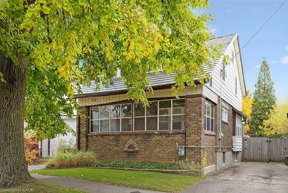 41 Rose St photo 1