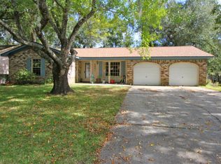 5851 Saint Angela Dr, Charleston, SC 29418