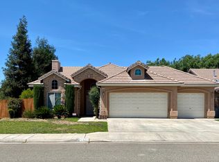 2774 E Revere Rd, Fresno, CA 93720