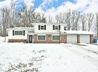 2930 Mellgren Dr, Warren, OH 44481