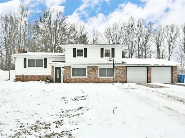 2930 Mellgren Dr, Warren, OH 44481