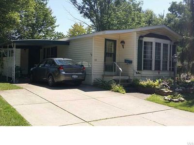 138 E Canyon Dr, Hamburg, NY, 14075