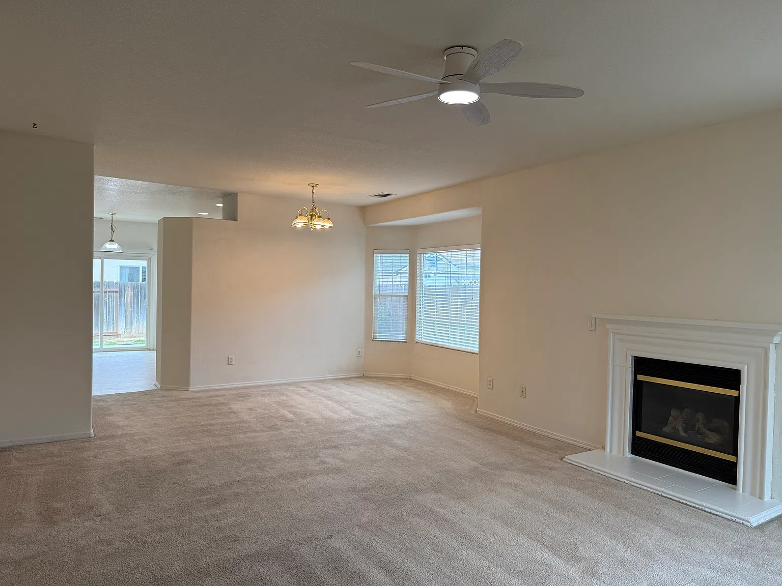 2667 Capella Drive — Photo 2
