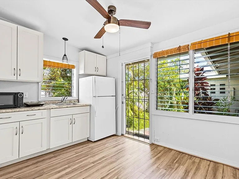 1130 Ilikala Pl — Photo 1