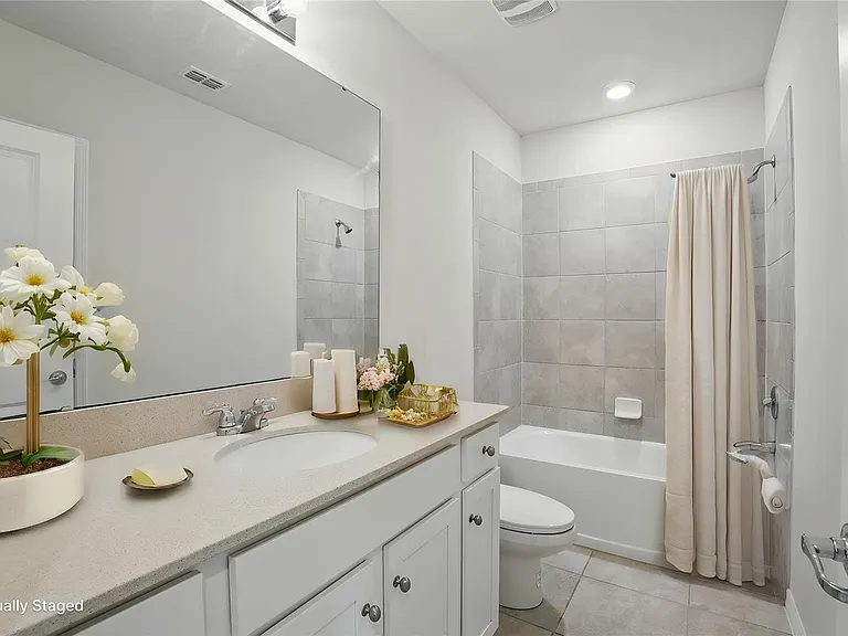 5079 Royal Point Ave — Photo 8