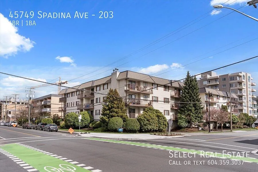 45749 Spadina Ave #203 photo 1