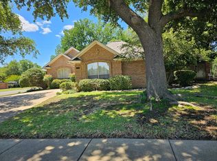 1201 Boardwalk St, Arlington, TX 76011