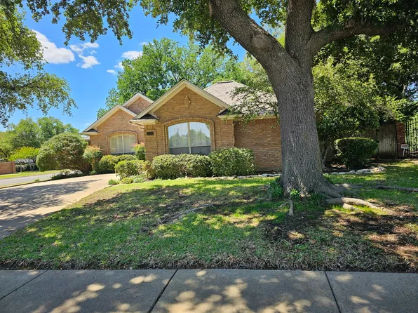 1201 Boardwalk St, Arlington, TX 76011