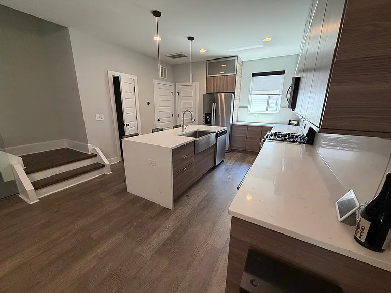 1005 Westbrook Dr #B — Photo 17